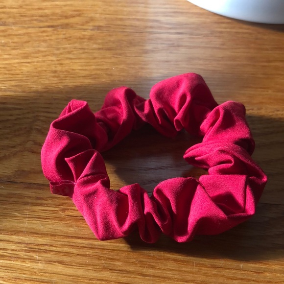 LULULEMON scrunchie - Picture 1 of 3